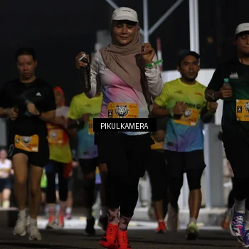 Runner Photo 7085624
