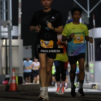 Runner Photo 7085625