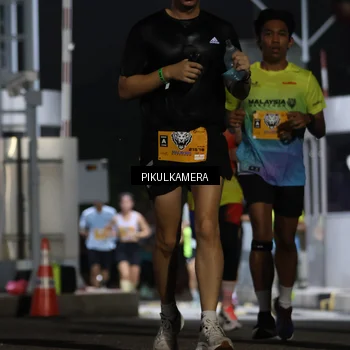Runner Photo 7085626