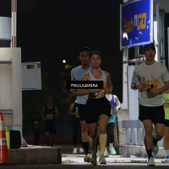Runner Photo 7085634
