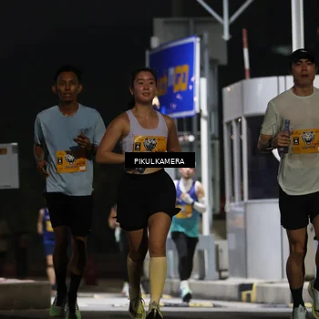 Runner Photo 7085635