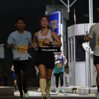 Runner Photo 7085641