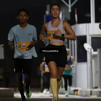 Runner Photo 7085642