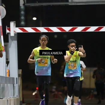 Runner Photo 7085658