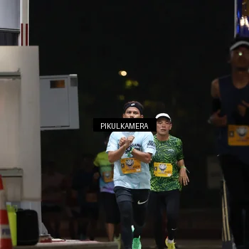 Runner Photo 7085664