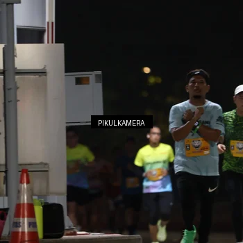 Runner Photo 7085668