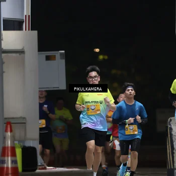 Runner Photo 7085675