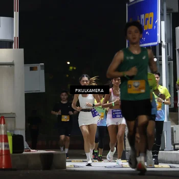 Runner Photo 7085696