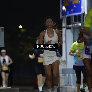Runner Photo 7085711