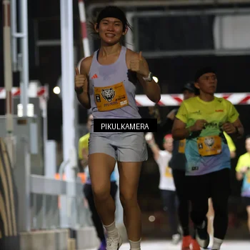 Runner Photo 7085713