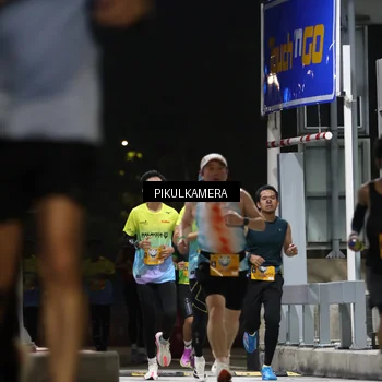 Runner Photo 7085729