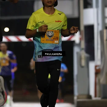 Runner Photo 7085739