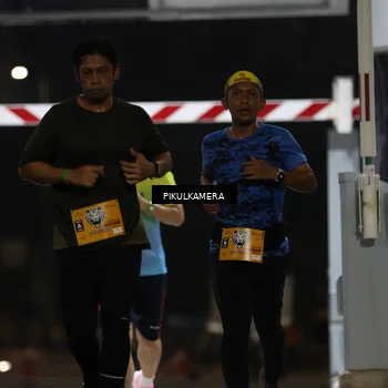 Runner Photo 7085743