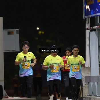 Runner Photo 7085746