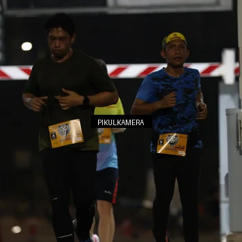 Runner Photo 7085747