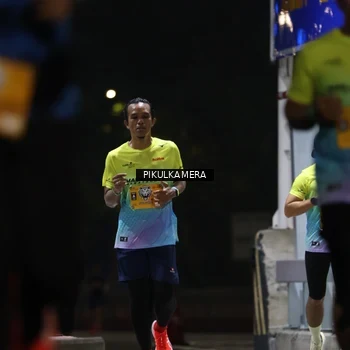 Runner Photo 7085748