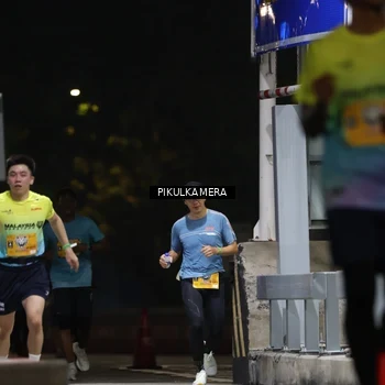 Runner Photo 7085749
