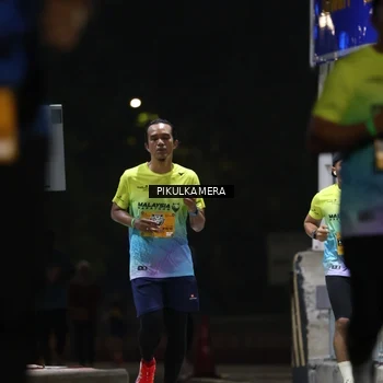 Runner Photo 7085755
