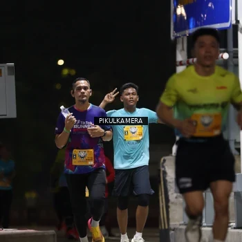 Runner Photo 7085764
