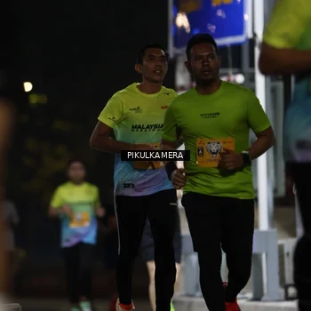 Runner Photo 7085793