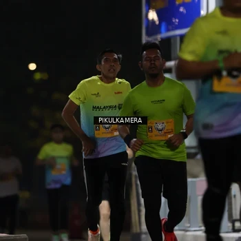 Runner Photo 7085794