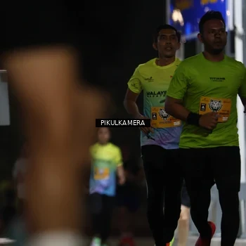 Runner Photo 7085799