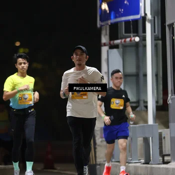Runner Photo 7085812