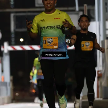 Runner Photo 7085817