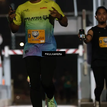 Runner Photo 7085819