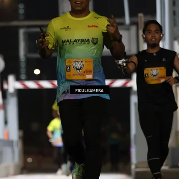 Runner Photo 7085822
