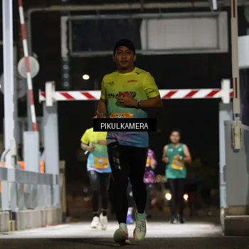 Runner Photo 7085830