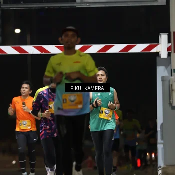 Runner Photo 7085834