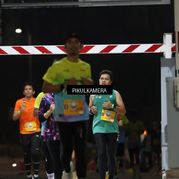 Runner Photo 7085836