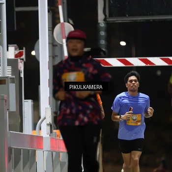 Runner Photo 7085837