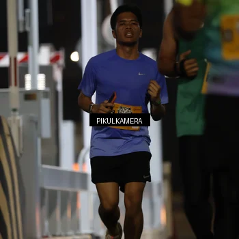 Runner Photo 7085846