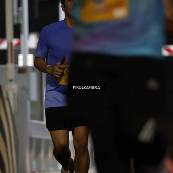 Runner Photo 7085847