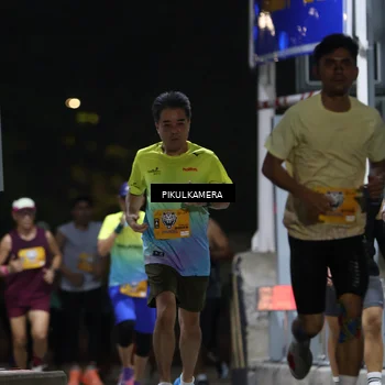 Runner Photo 7085858