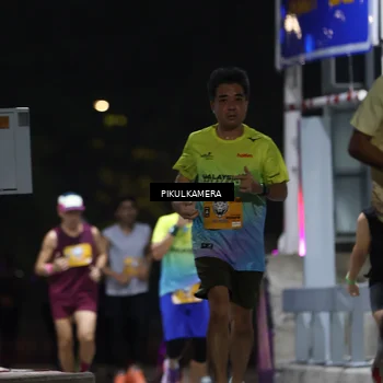 Runner Photo 7085860