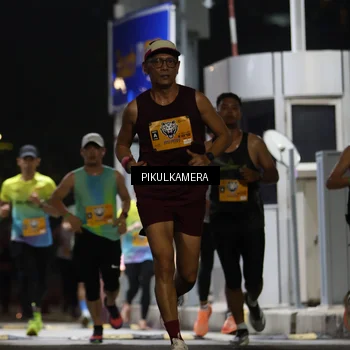 Runner Photo 7085870