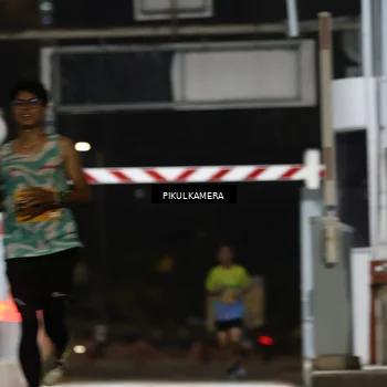 Runner Photo 7085871