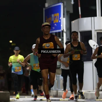 Runner Photo 7085874