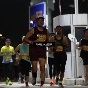 Runner Photo 7085878