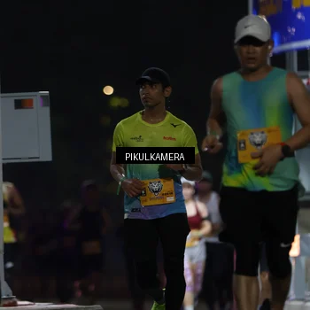 Runner Photo 7085880