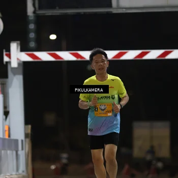 Runner Photo 7085891