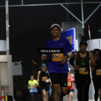 Runner Photo 7085902