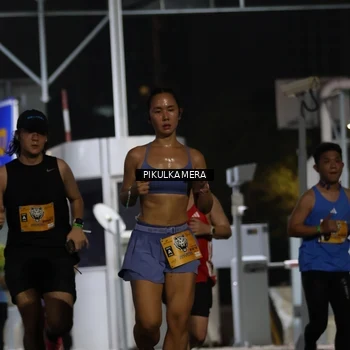 Runner Photo 7085916