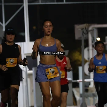 Runner Photo 7085919