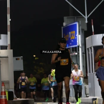 Runner Photo 7085921