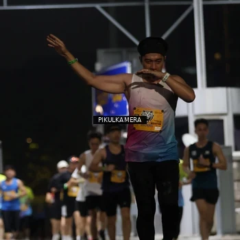 Runner Photo 7085935