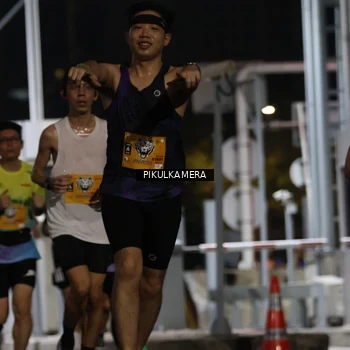 Runner Photo 7085936